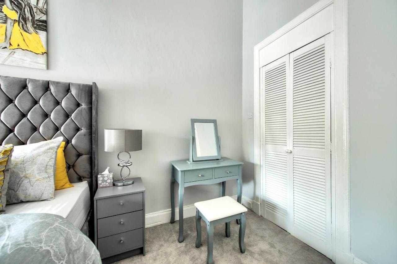 شقة غلاسغو  في Pass The Keys Stylish 2 Bed In Heart Of West End المظهر الخارجي الصورة